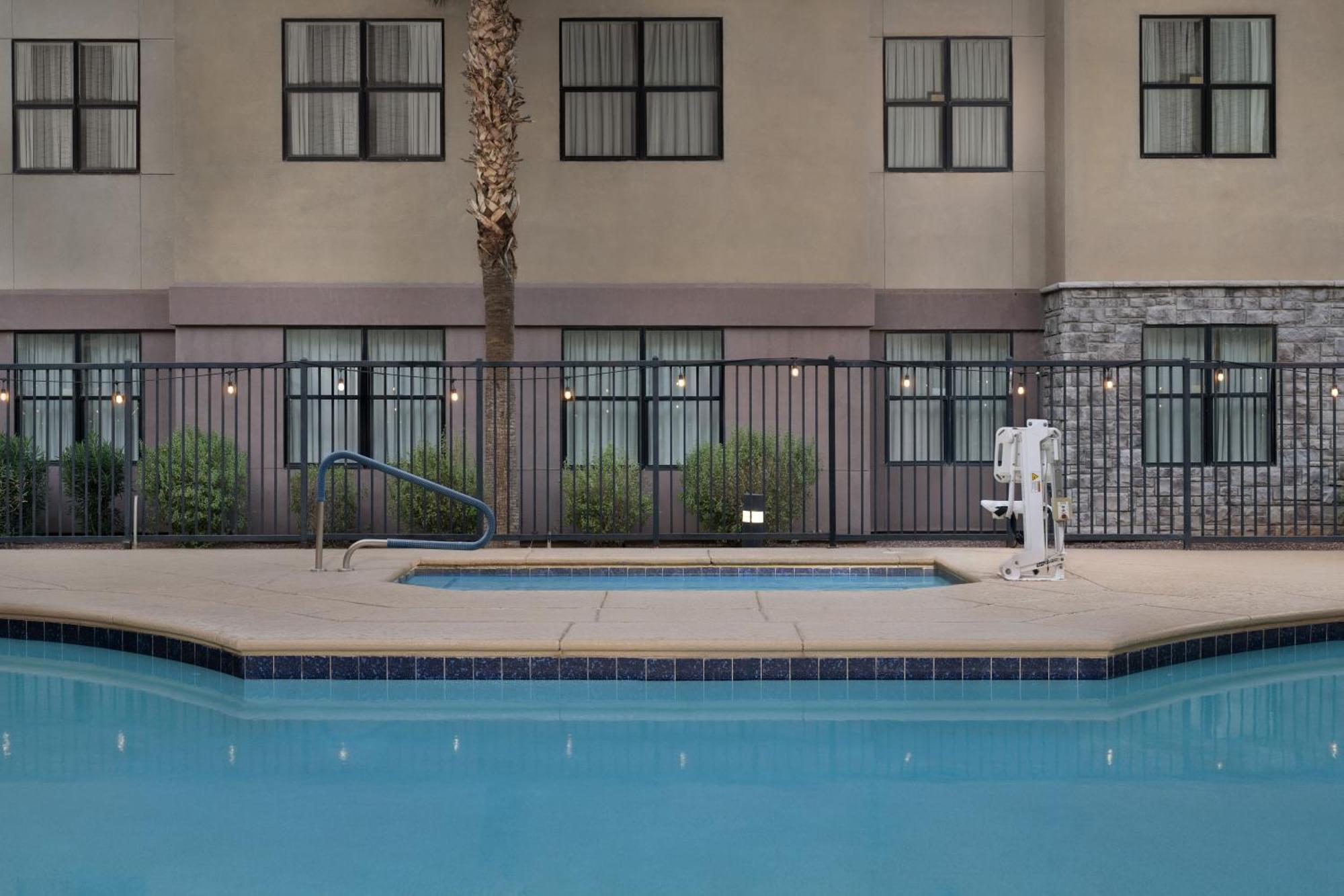 Residence Inn Phoenix North Happy Valley Екстериор снимка