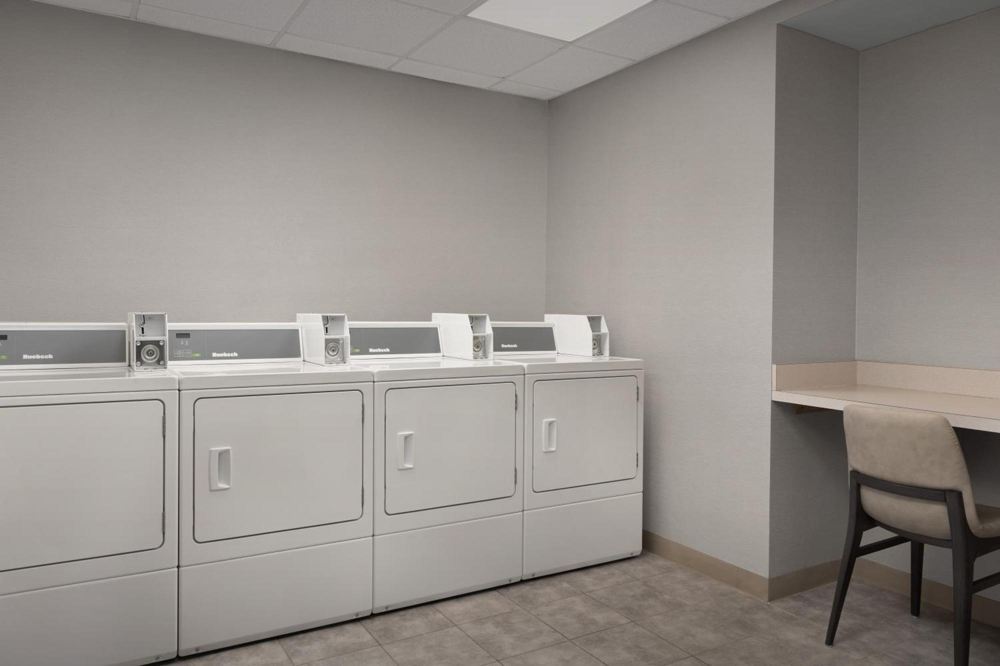 Residence Inn Phoenix North Happy Valley Екстериор снимка